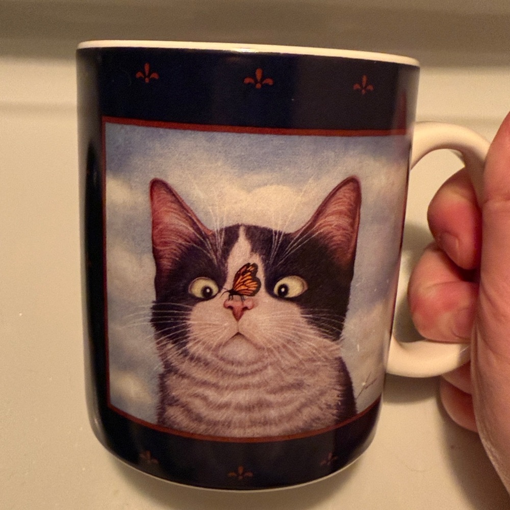 VTG 1996 Lang & Wise Cat Mug with Butterfly Painting by Lowell Herrero